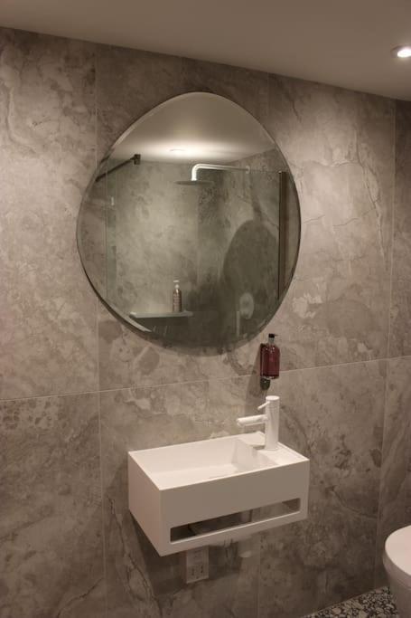 Вилла Brand New Listing - The Honey Pot In Stanton Экстерьер фото